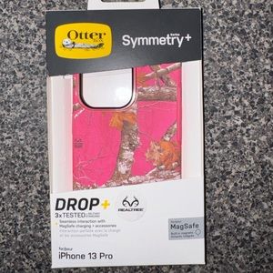 NEW Otterbox iPhone 13Pro Symmetry Series + Case w/MagSafe